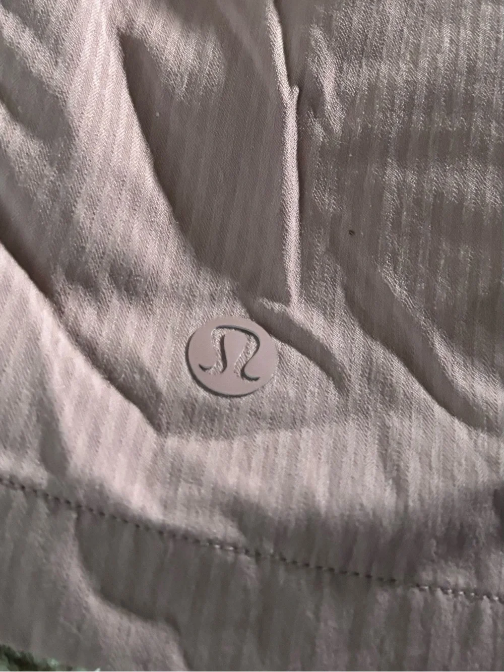 Lululemon On The Fly Shorts Size 6 Mauve Purple Drawstring